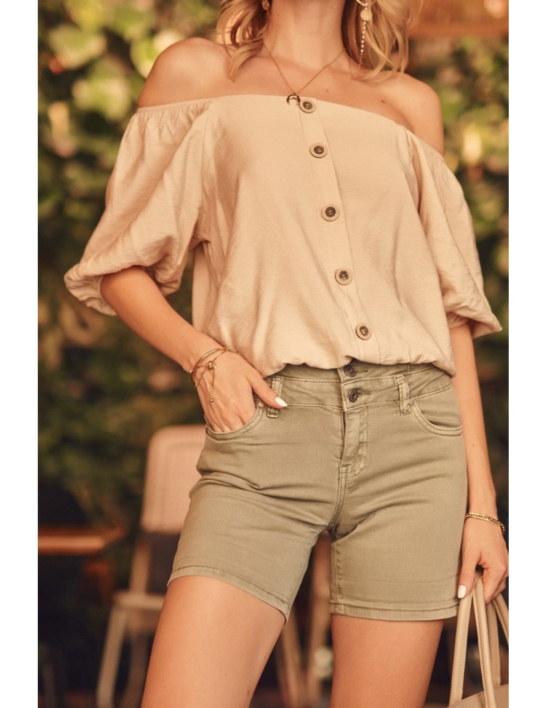 Shorts mit hoher Taille, Khaki 630 – Online-Shop – Boutique